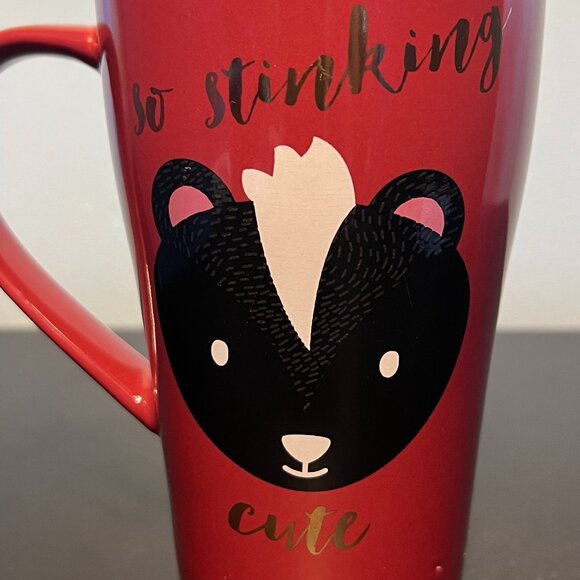 ❤️ Love Your Mug ❤️ SO STINKING CUTE ~ Baby Skunk ~ Tall Maroon Ceramic Mug - Picture 5 of 10